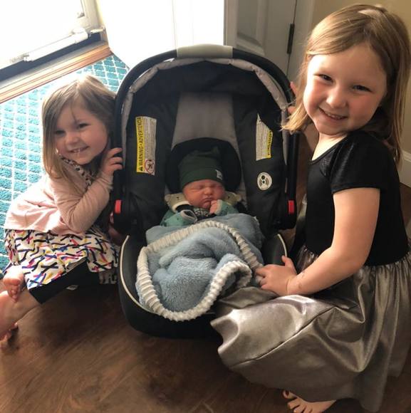 Meet your Posher, Allison - Picture 1 of 1